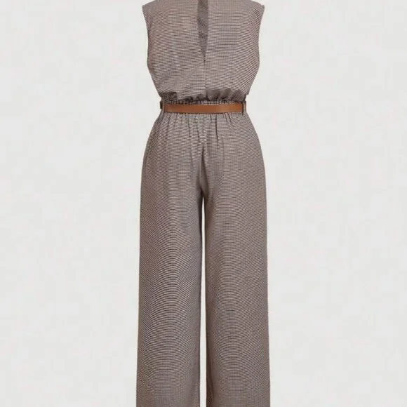 Effortless Elegance: Women's Brown Plaid Belted Jumpsuit - Picture 2 of 10